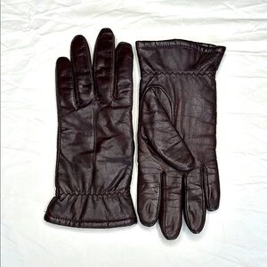 Women’s Brown Genuine Leather Full-Finger Gloves with Stitching. GREAT CONDITION